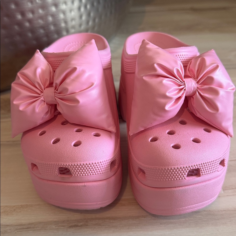 CROCS SIREN BOW CLOG PINK HIGH Puffy Women’s Size 8 - Picture 4 of 5